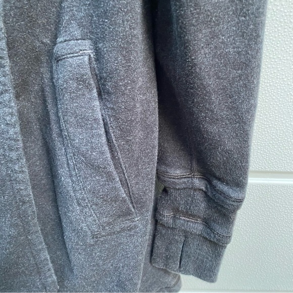 Lululemon Gratitude Wrap Gray Cardigan Snap Up Long Length Thumbholes Pockets 2 - Picture 6 of 9